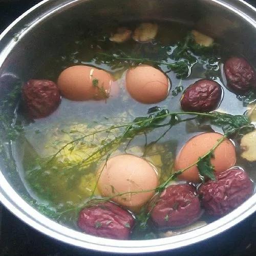 芨芨菜煮鸡蛋有什么寓意吗（三月三的风俗补钙增强体质）