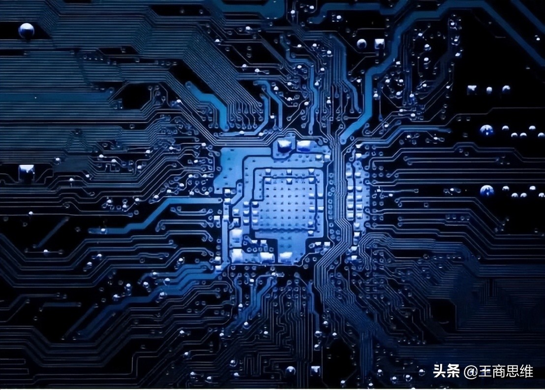 中企收购英国最大芯片企业，还清债务后，欲过河拆桥撤销收购