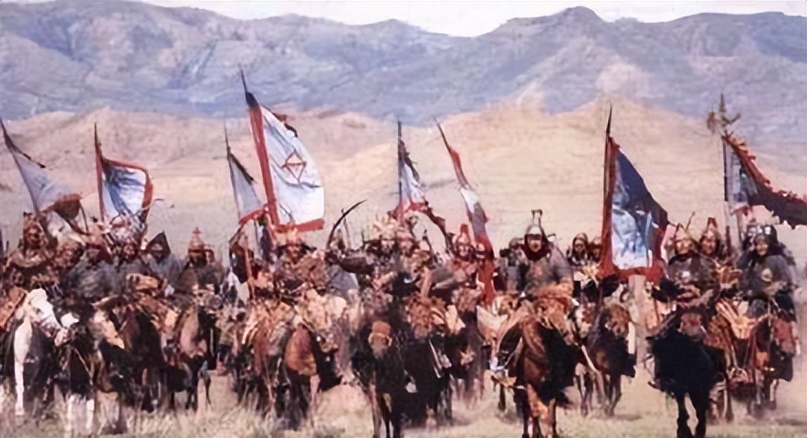 鳌拜最后一次见康熙时，突然脱掉上衣，康熙见状泪目：免其死罪