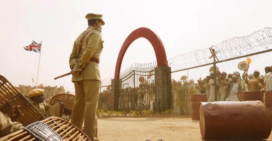 RRR！水火相燃！印度版《赛德克·巴莱》，在嗨感中演绎兄弟情