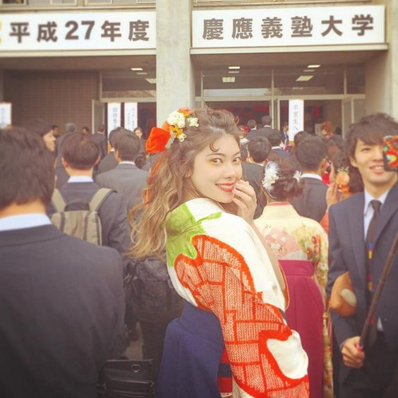 日本卡戴珊美女姐妹花！豪门出身超拽，却双双被渣男骗惨？