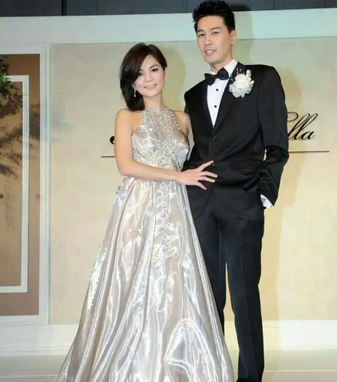 下嫁寒门的6位女星，莫文蔚当后妈，陈嘉桦嫁职员，吴倩莲退出圈