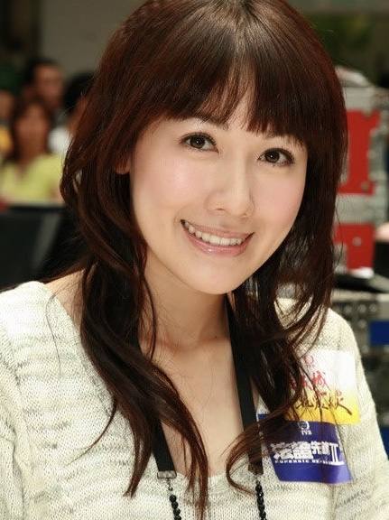 出演过《谈情说案》,《老公万岁》等剧的吴幸美,是靠参选港姐进入tvb