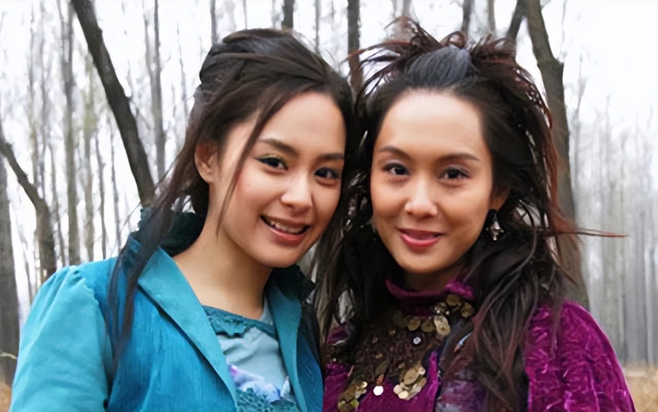 角色设定平平无奇，演员却个个长相惊艳，你管这叫“路人脸”？