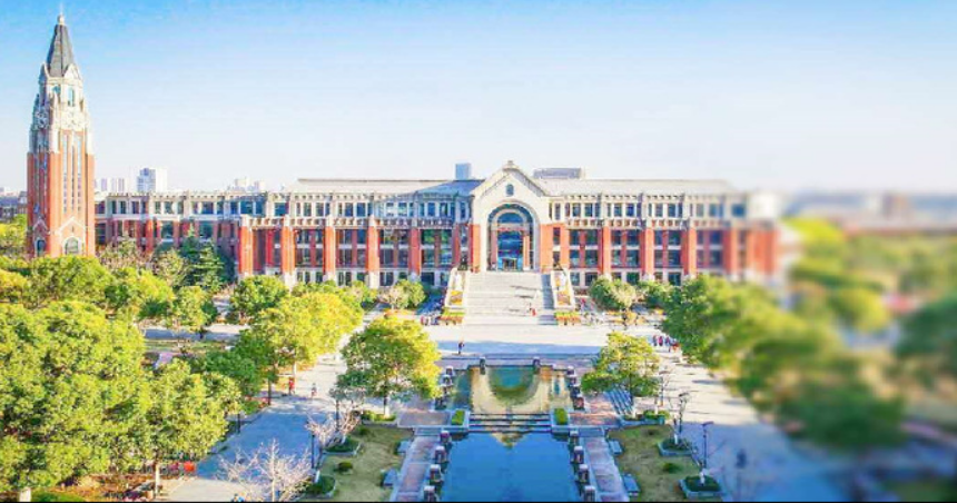 中国政法类大学名单一览：能考上靠前的院校，就业“很有保障”