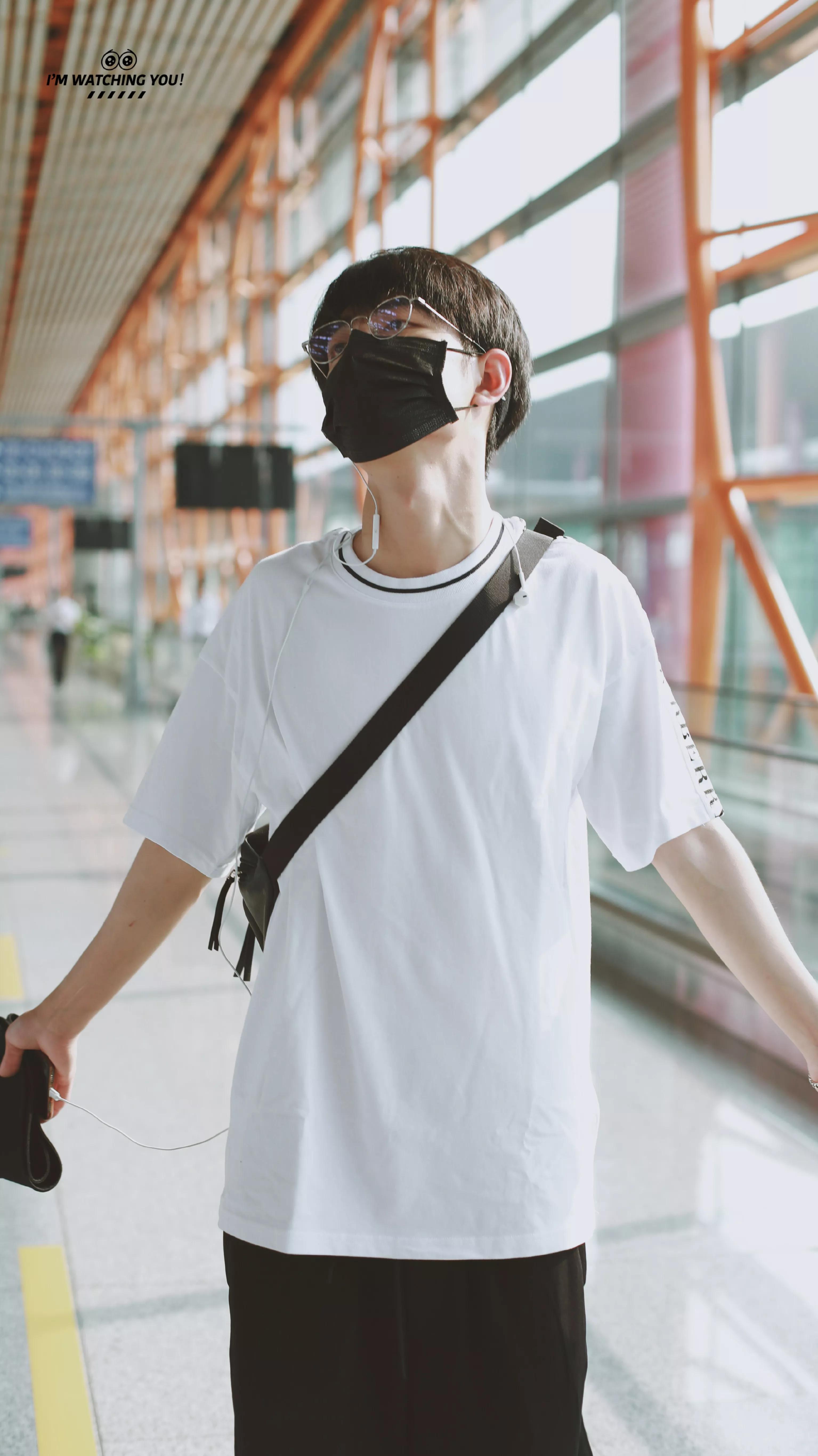 考古肖战:2018年9月—12月机场时间线汇总,今天请叫我收图狂魔