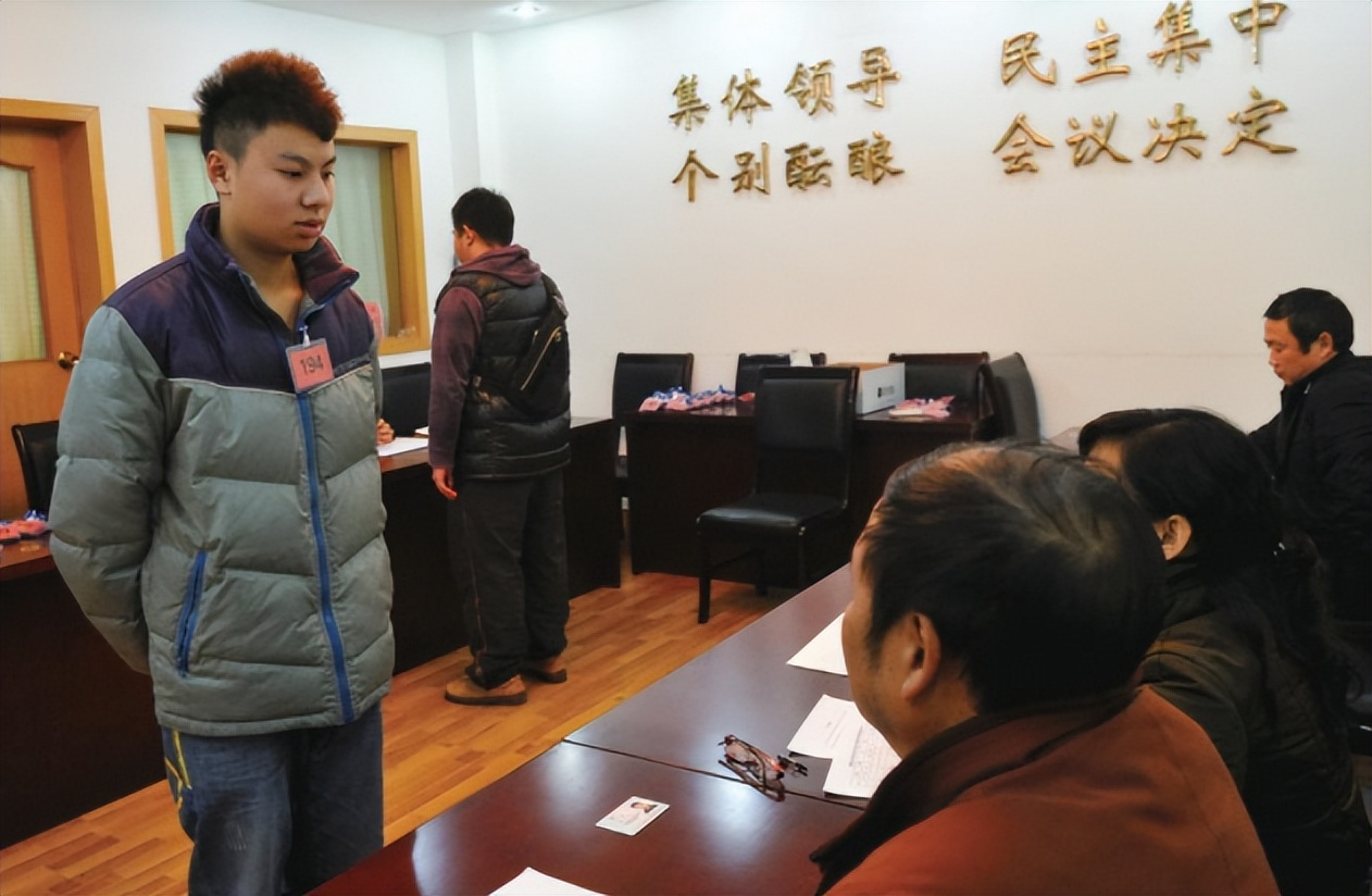 2022年公务员报考新规定，5类人不能报考，大学生想考公早做打算