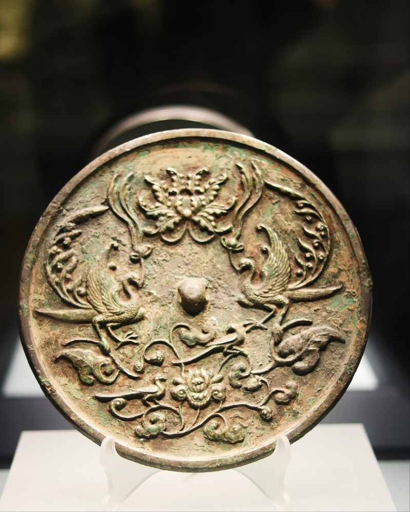 铜镜历史故事:照人肝胆的秦镜,破镜重圆的爱情,唐太宗赐镜