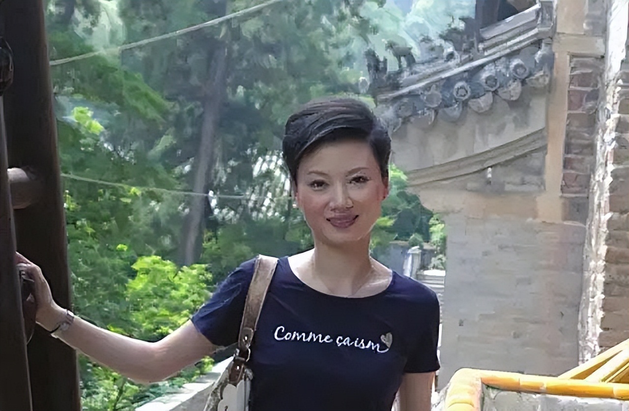 2007年，才女杨雨披露李清照的真面目：愿意追随李清照