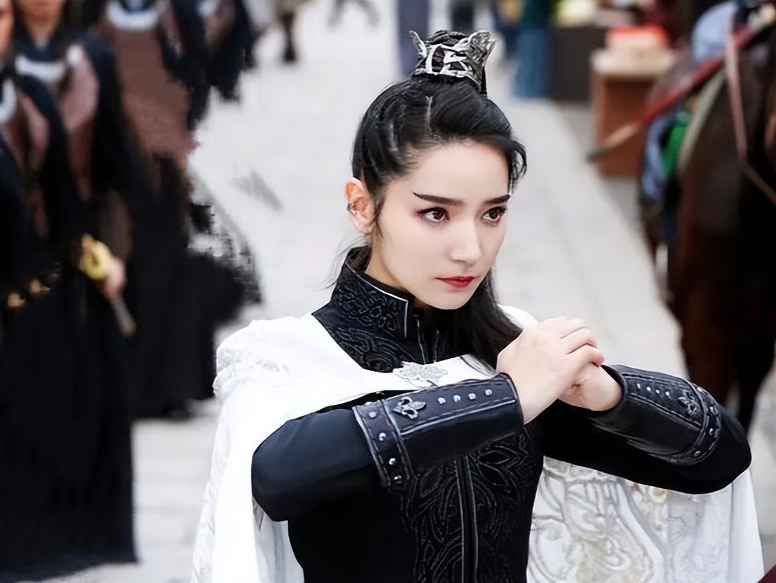 “天山”出大美人，10位新疆女明星，个个盘正条顺，美得各有千秋