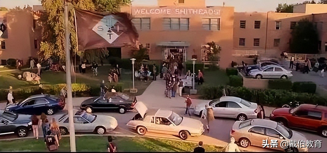 真实故事改编：连续被8所大学拒绝后，他自己创建了一所大学