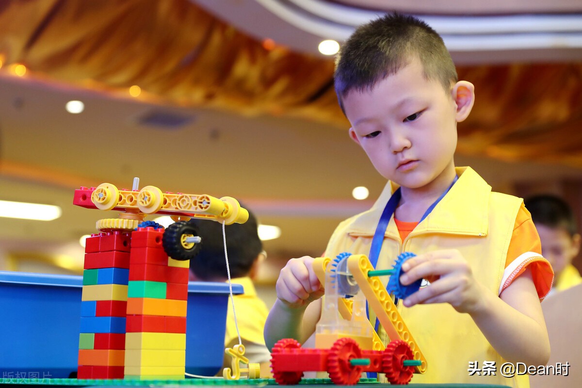 不说空话，看研究结果，乐高积木课到底对咱们孩子有没有好处？