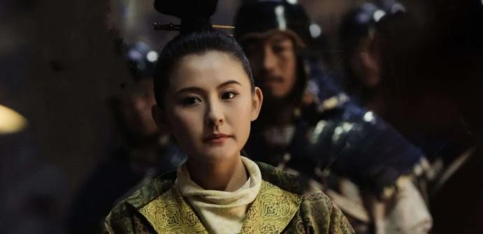 “天山”出大美人，10位新疆女明星，个个盘正条顺，美得各有千秋