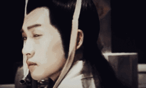 回眸一笑百媚生！男人魅起来太欲了，这6位的回眸杀让人惊艳