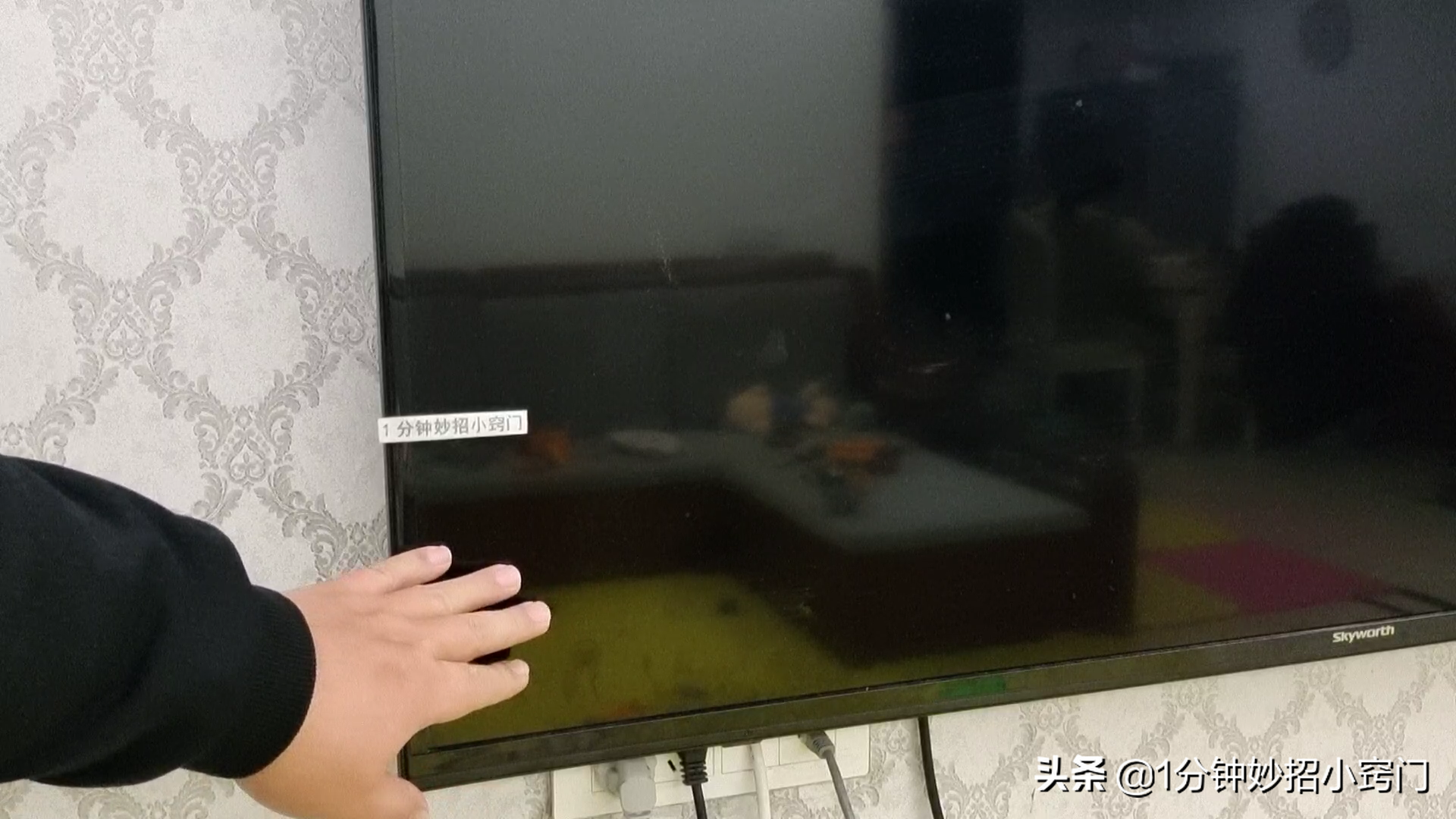 電視屏幕臟了別亂擦，教你清潔方法，擦得干凈還不易落灰，真厲害