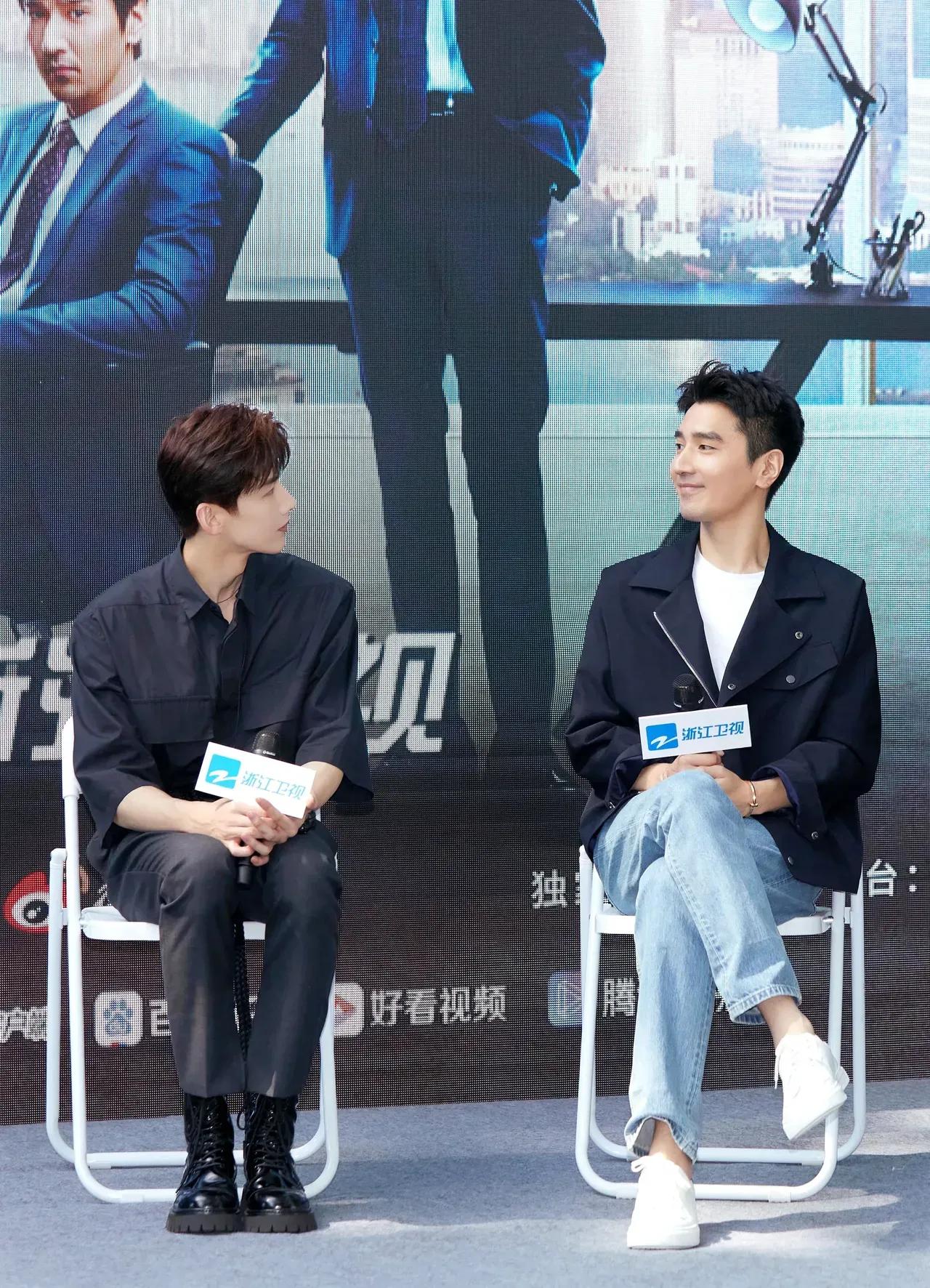 白敬亭黑色系又酷又帅，挺拔阳光，帅气的少年