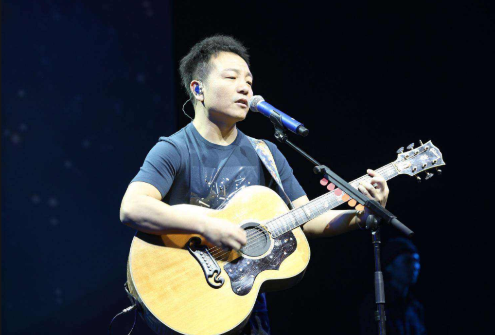 “辞职会长”许巍：曾患抑郁症数次自杀，却治愈无数抑郁症患者