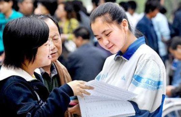 父母“投机取巧”的一个举动，让儿子无学可上，高考659分白考了