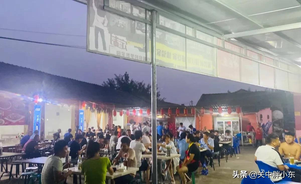 户县美食攻略，从早餐到晚餐，一天往返，口碑馆子和地摊，接地气