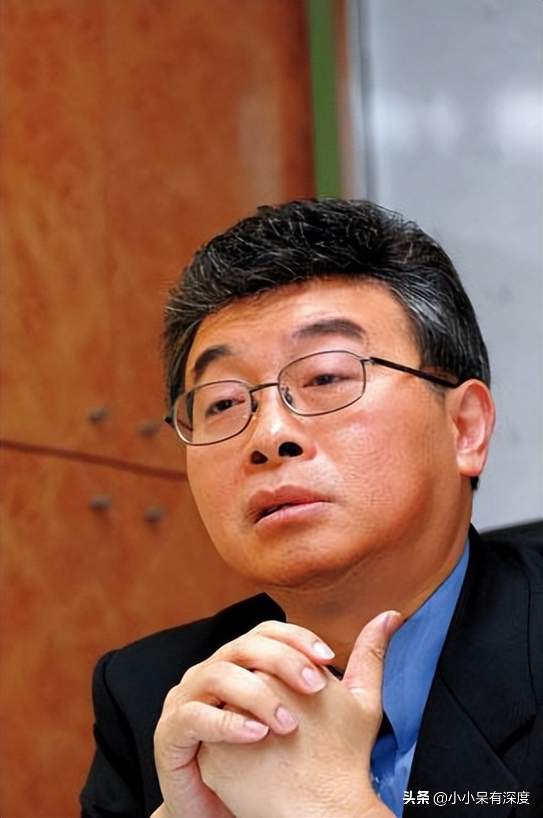 台湾邱毅教授，他铿锵有力地点评，在中国大陆圈粉无数，深受欢迎