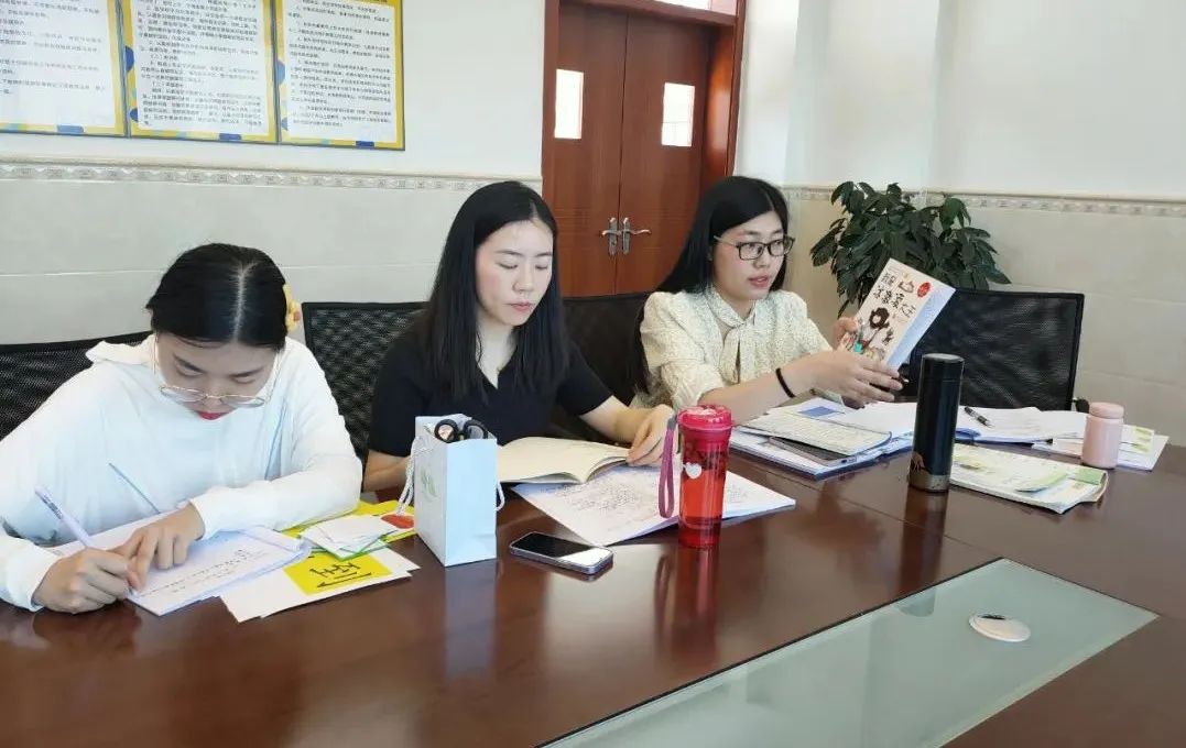 研讨共享 蓄力远航｜实小外国语学校语文组教研分享特色阅读方案