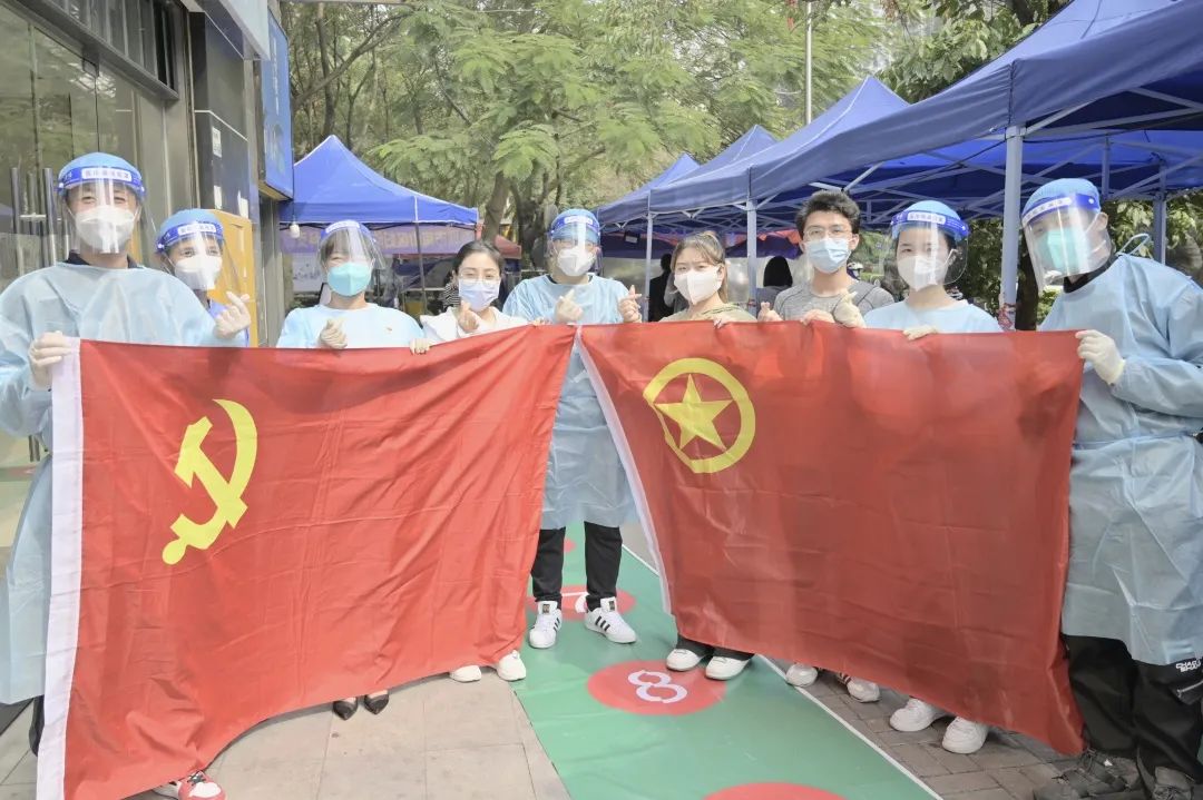 践行雷锋精神 弘扬时代新风丨“志愿红”传递华侨城责任担当