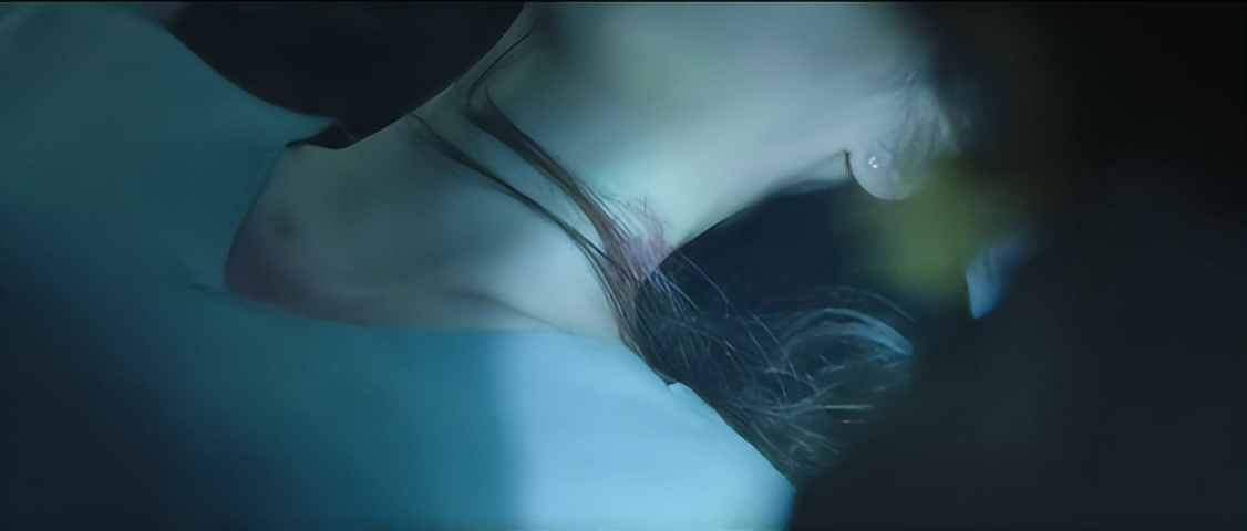 豆瓣8.8分都嫌低，饱受霸凌的少年撑起整部剧，不忍看第二遍