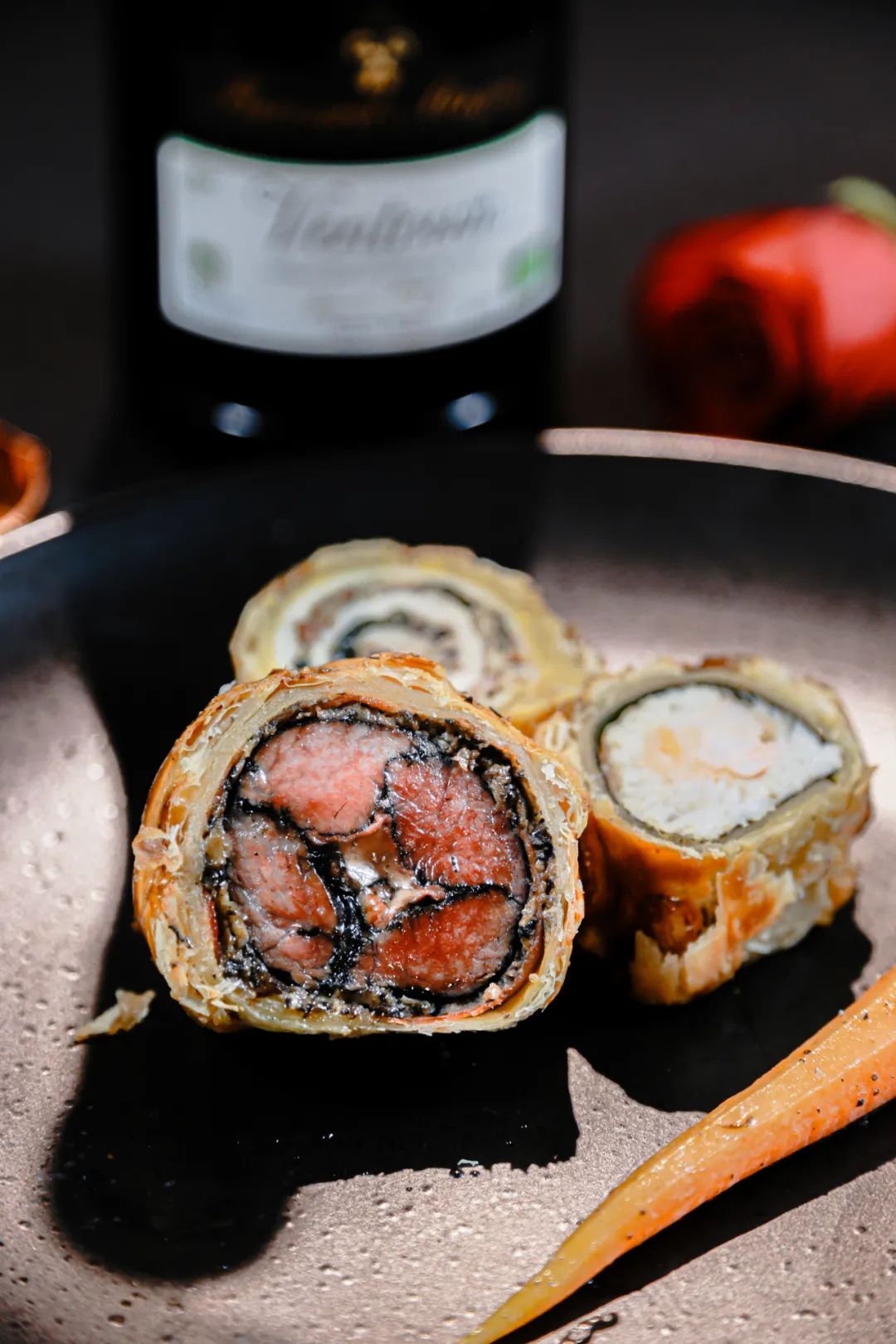 来自舌尖上的满足，只为击中你的味蕾