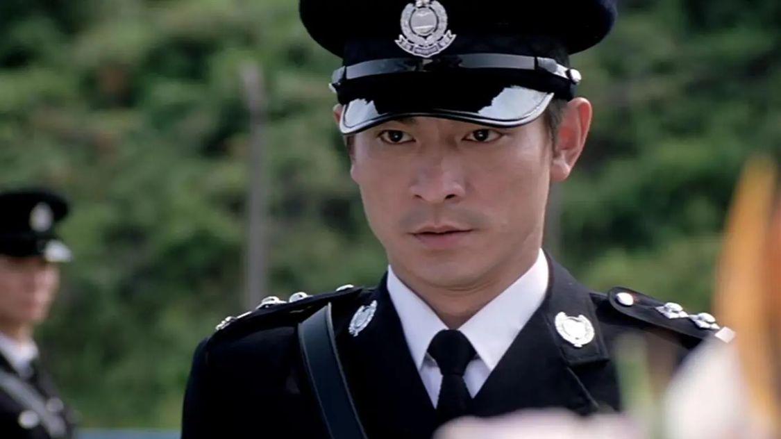 为什么警匪片都喜欢削弱警方的智商？因为完全按照真实拍不好看