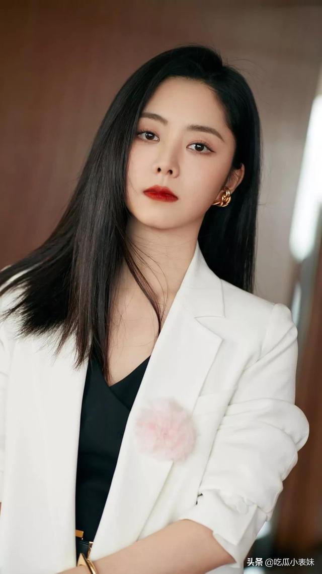 “氧气少女”谭松韵，清纯甜美温柔可人