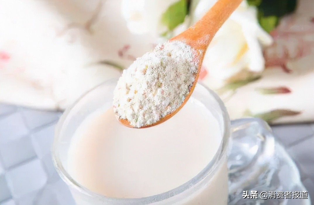 15款蛋白粉比较试验：金多维蛋白粉菌落总数超标