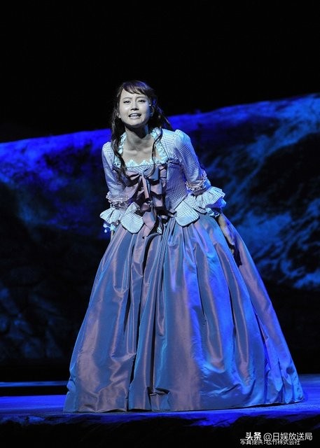 “日剧吧四大台柱”之为爱退圈的堀北真希的演艺之路大盘点