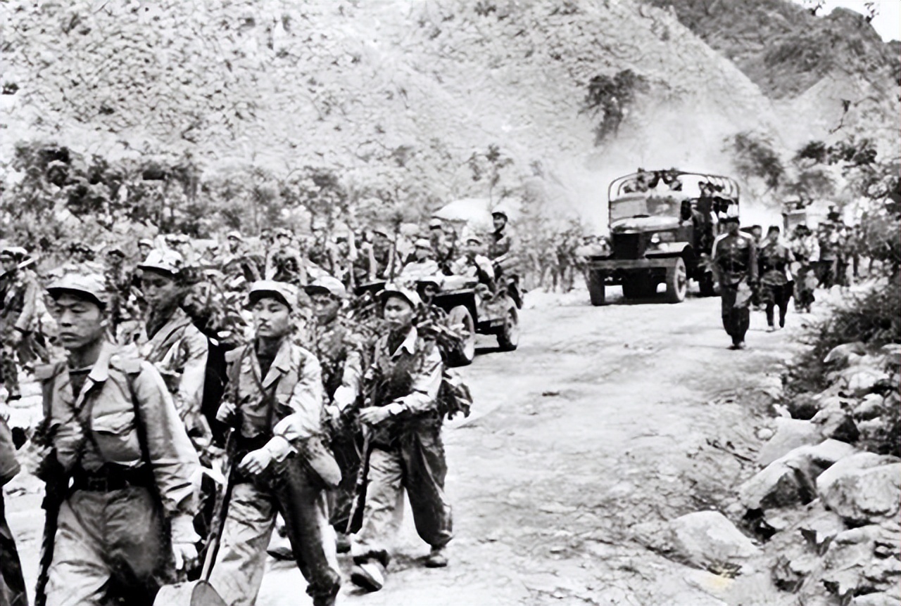 《亮剑》赵刚原型：清华大学高材生，建国后调往北京，成公安部长