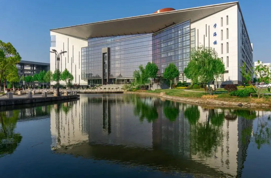 最强榜单！我国排名15强的医科大学，可分为4档，你在第几档？