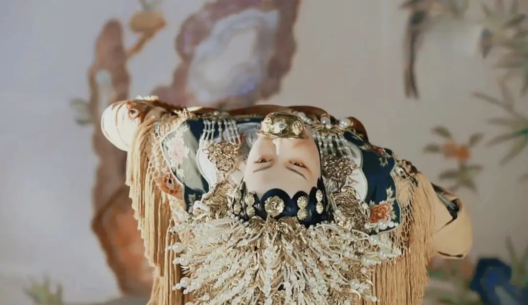 谭卓，早该红了