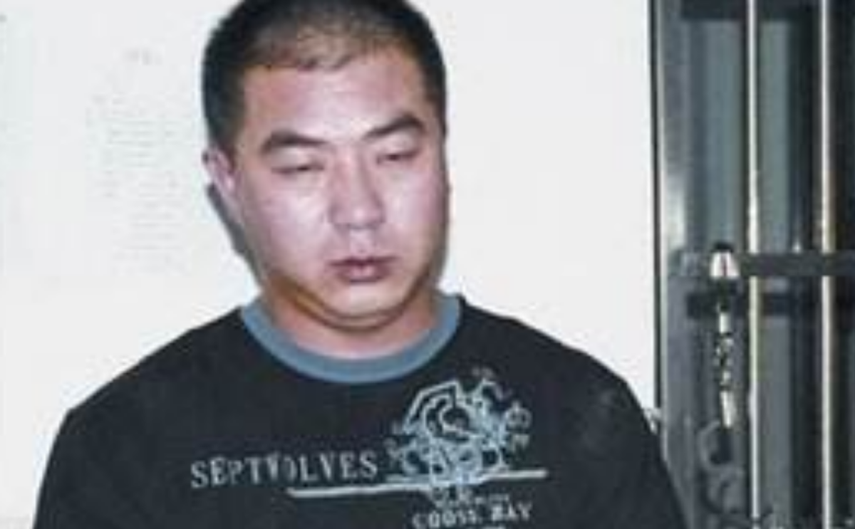 2009年一饭店老板回家后，杀害一家6口，邻居：刚发了600万拆迁款