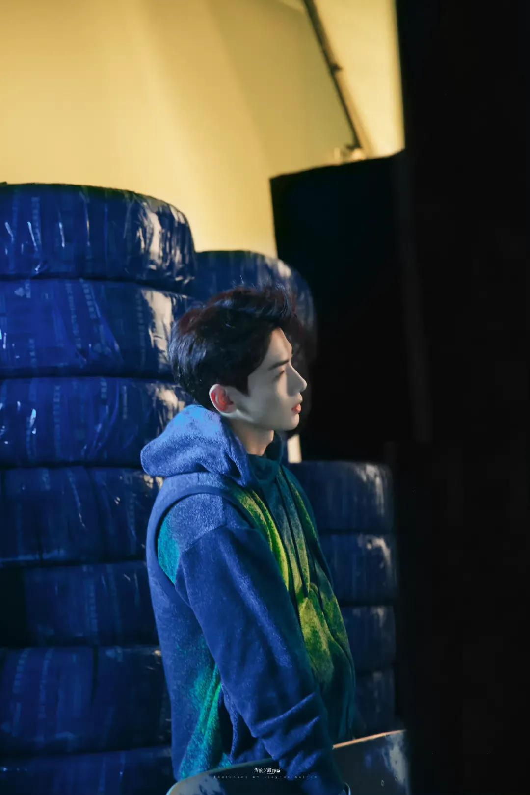 #白敬亭芭莎男士七月刊封面