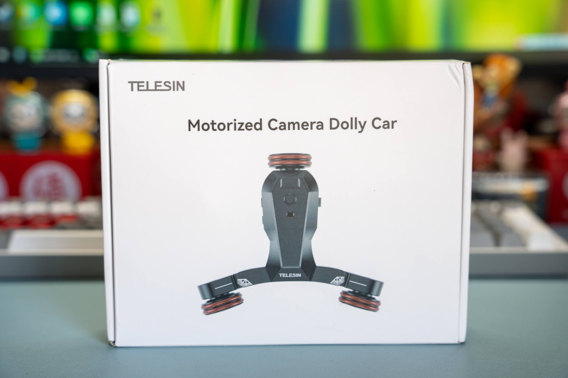 拍摄产品视频一定要用滑轨才稳？泰迅无线遥控智能摄影小车帮你忙