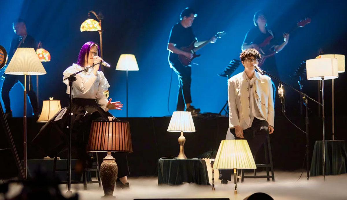 声生不息金曲冲刺夜，“F4男团”唱跳太惊艳，李玟叶倩文强强对决