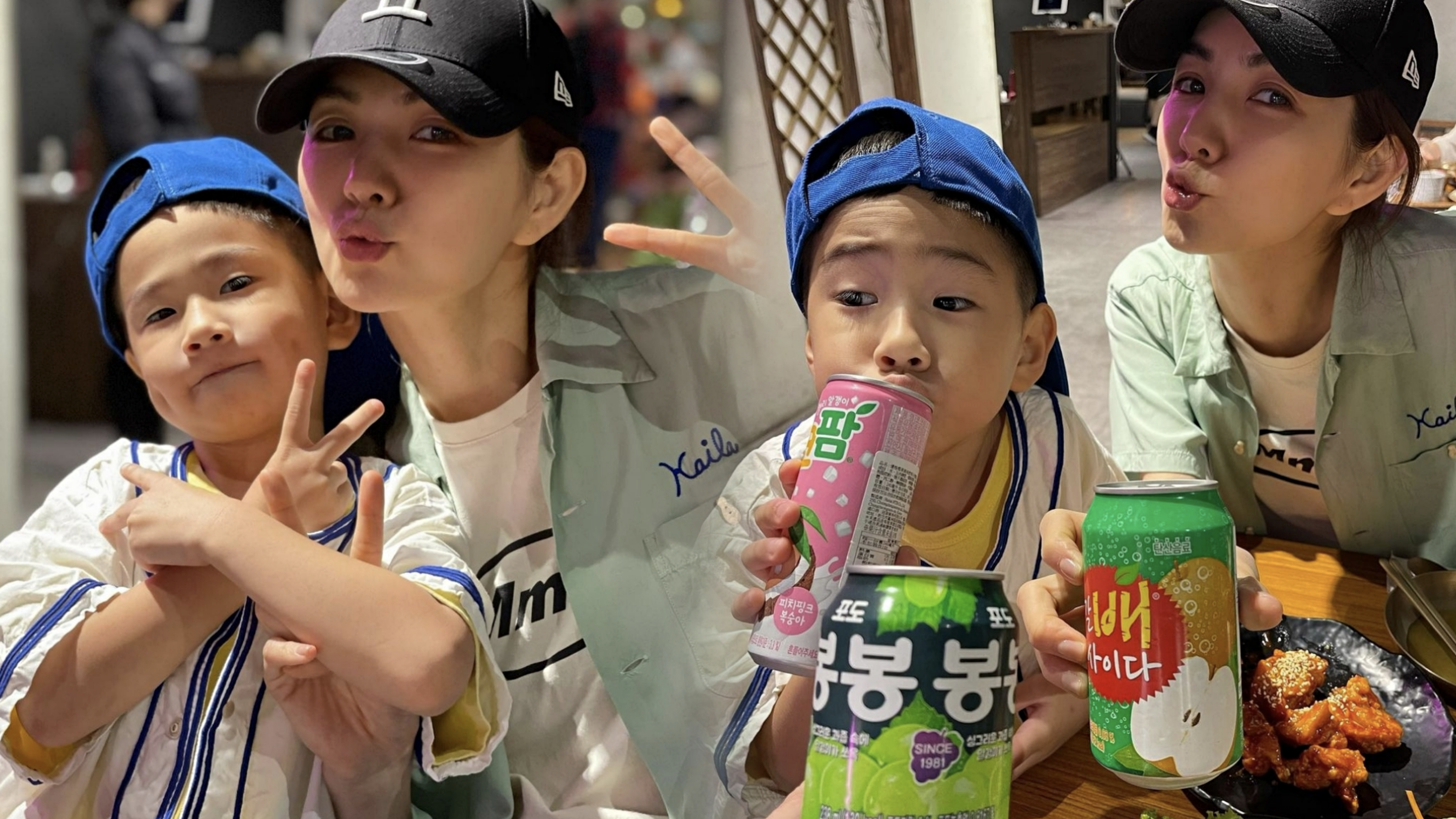 Ella为儿子庆祝5岁生日，亲吻孩子母爱爆棚，劲宝比心画风喜感