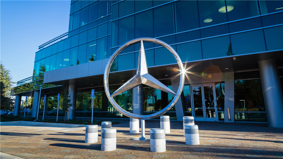 中国车企先后投资奔驰成为大股东这背后到底能捞到什么好处?