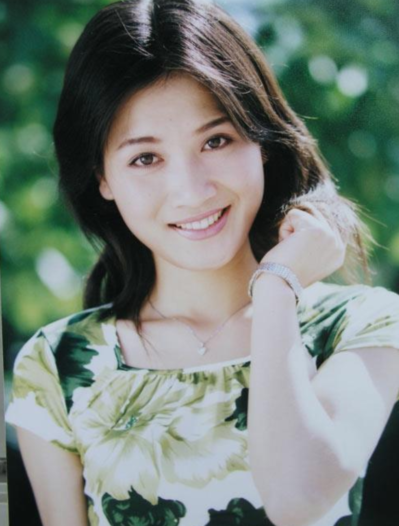 演员潘雨辰，失败的婚姻让我终身难忘，和女儿相依为命很幸福