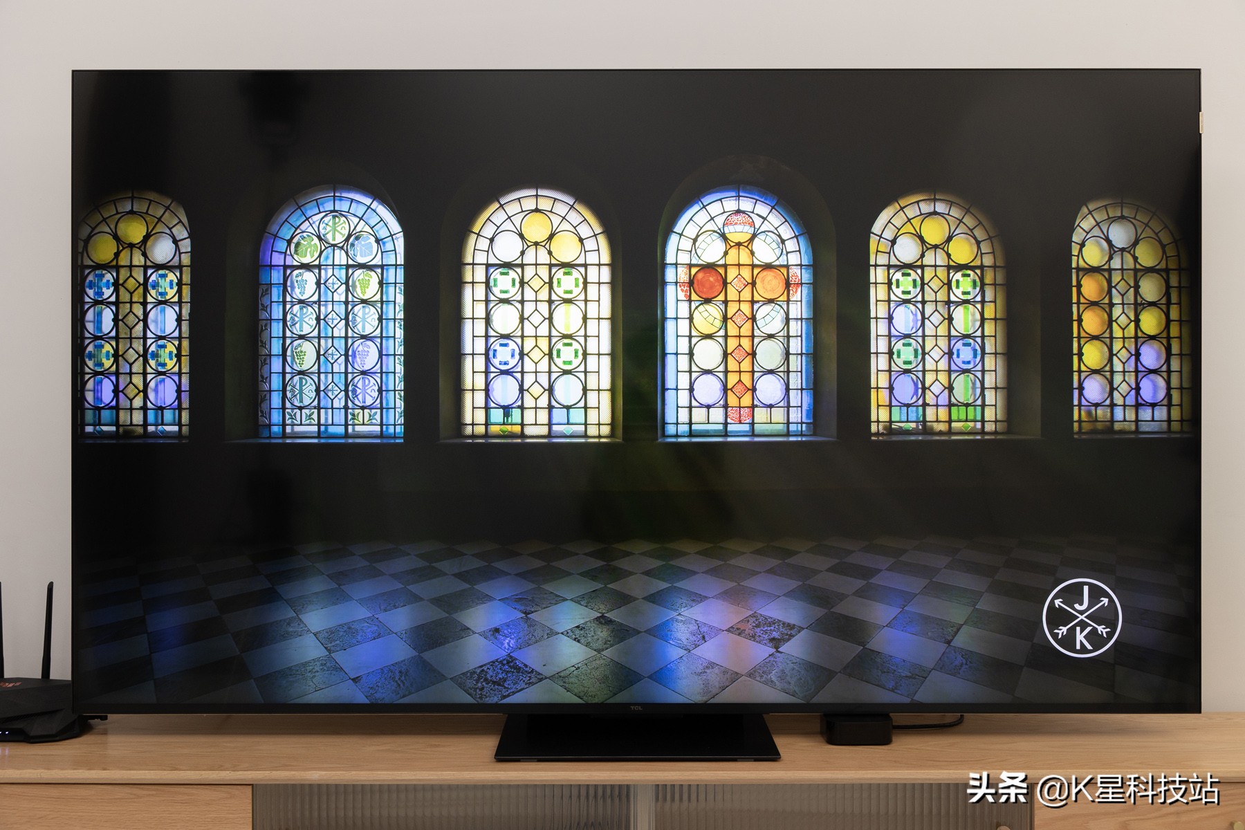 QD-Mini LED 战未来，国产电视画质的天花板，TCL X11电视机评测详解