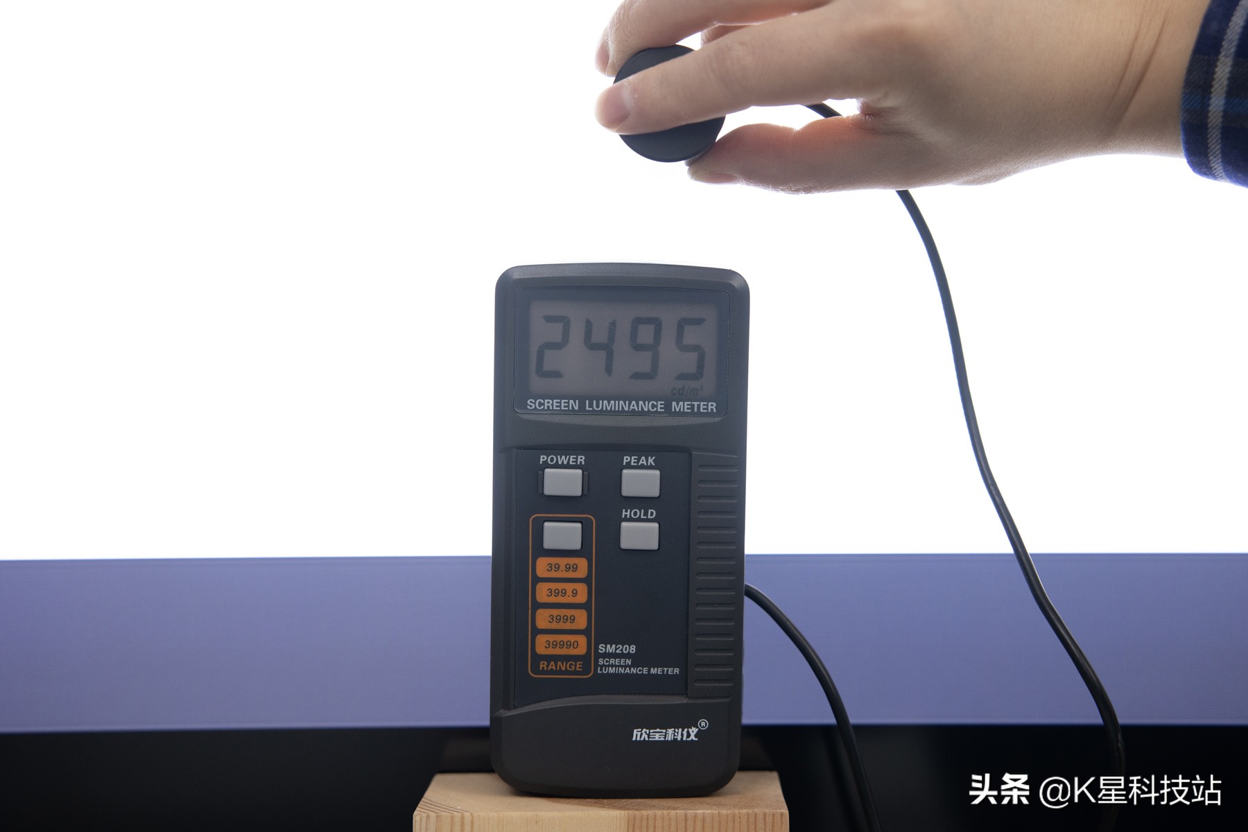 QD-Mini LED 战未来，国产电视画质的天花板，TCL X11电视机评测详解