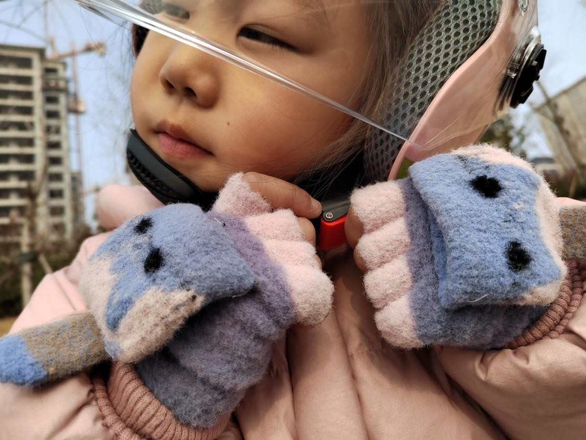 为孩子遮风挡雨，守护孩子安全，Smart4u卡通儿童安全头盔体验