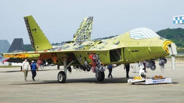 KF21���š��ĺ�ԭ�ͻ����࣬��Ȼ����˫���ͣ�����Ϊɶ��ô�ż���