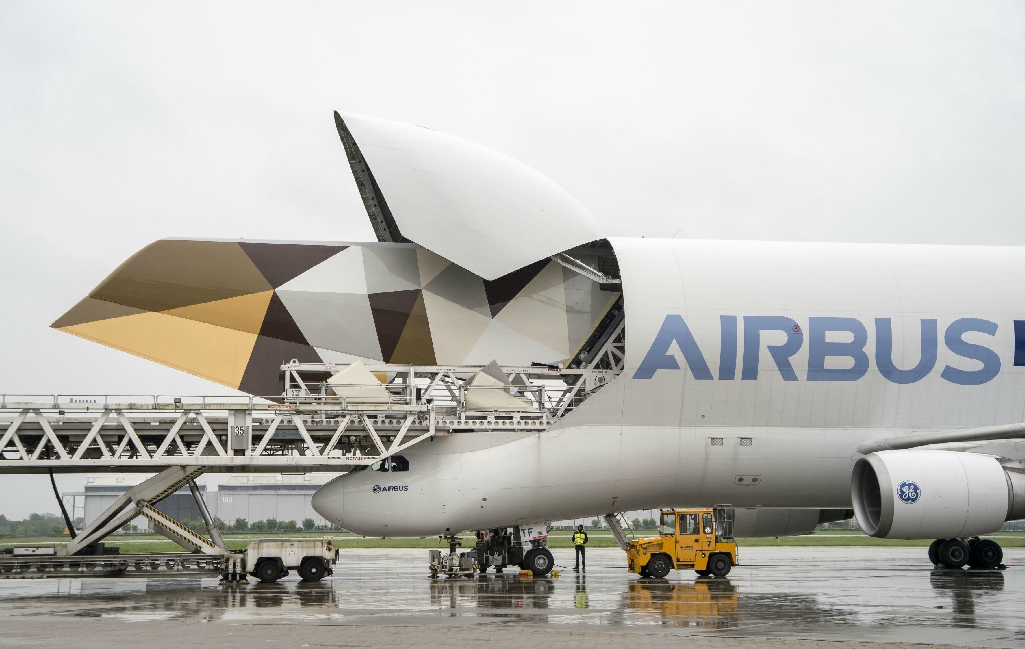 國內最大客機a380或年內全部退役,給旅客留下永恆回憶