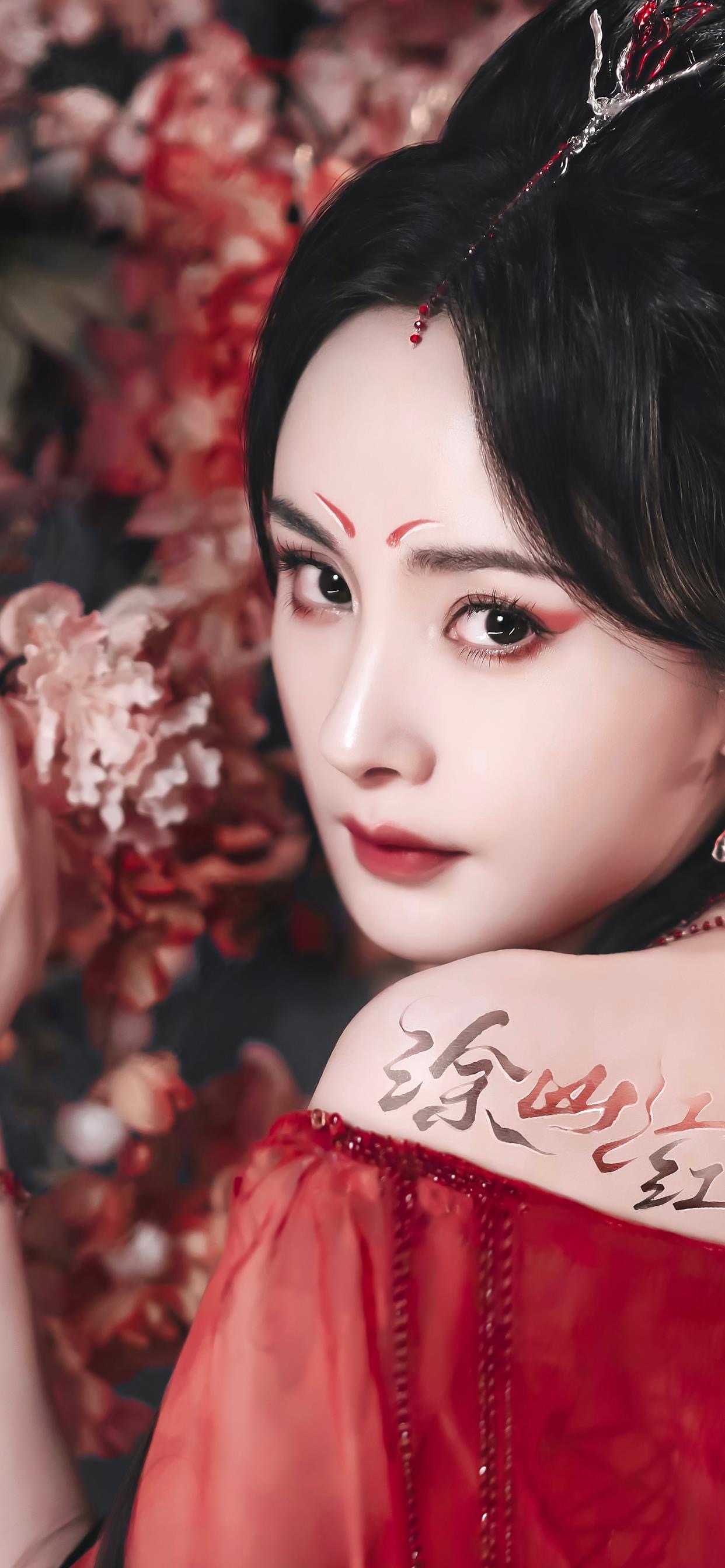 杨幂壁纸｜红色古风装扮