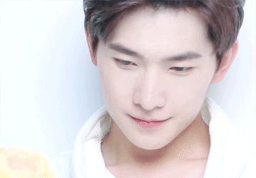 剑眉星目，风度翩翩，这10位男明星的长相，击中了国人审美