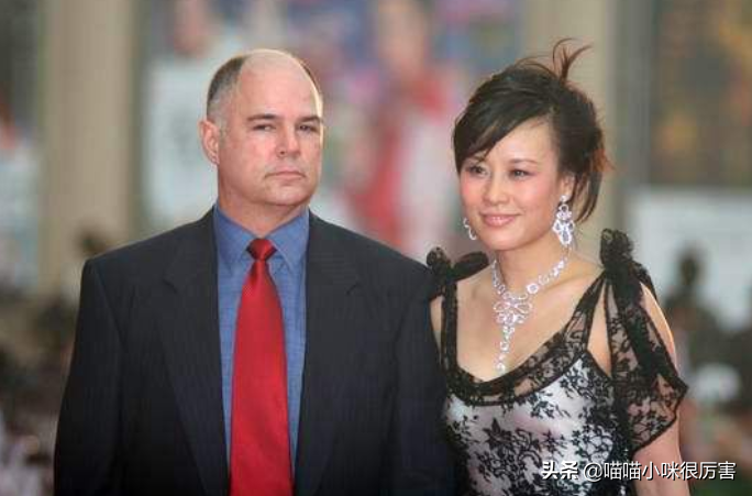 上海美女邬君梅：没孩子成丁克是遗憾，与继女亲密无间是模范继母